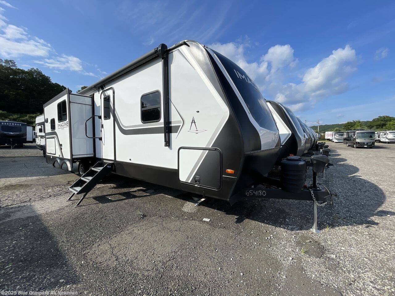 Email now about this 2025 Grand Design Imagine 2670MK! New 2025 Grand Design Imagine 2670MK available in Newtown, Connecticut