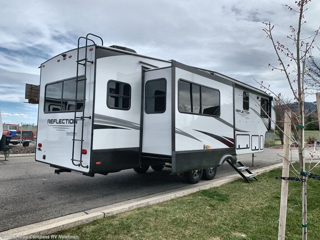 Contact us now about this 2025 Grand Design Reflection 324MBS! 2025 Reflection 324MBS by Grand Design from Blue Compass RV Newtown in Newtown, Connecticut