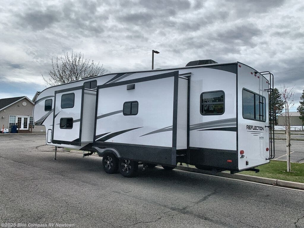 Call now about this 2025 Grand Design Reflection 324MBS! 2025 Grand Design Reflection 324MBS - New Fifth Wheel For Sale by Blue Compass RV Newtown in Newtown, Connecticut features Slideout