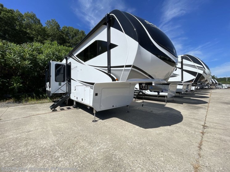 Email now about this 2026 Grand Design Solitude 310GK! New 2026 Grand Design Solitude 310GK available in Newtown, Connecticut