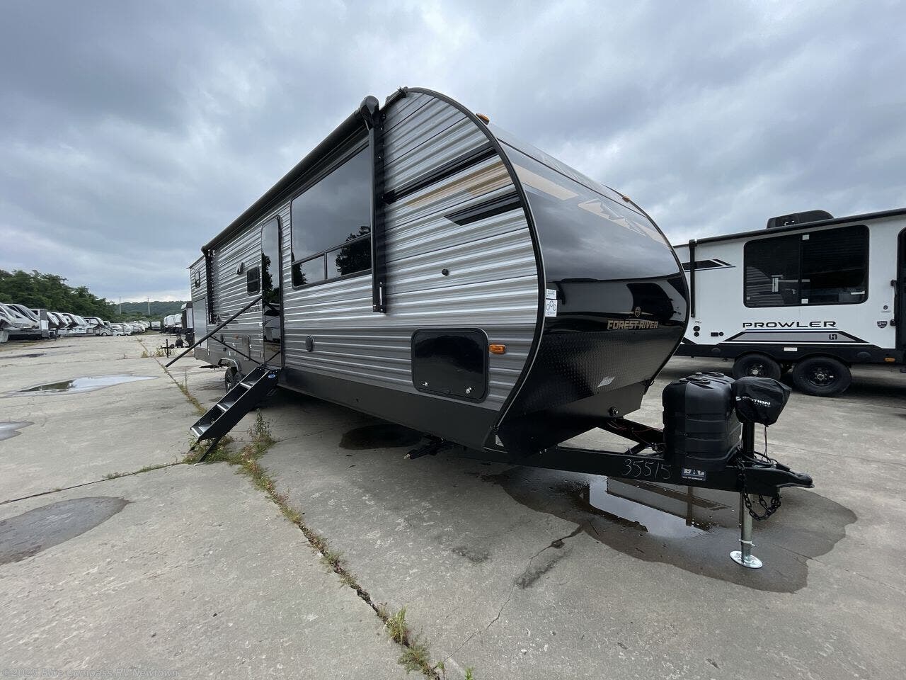 Email now about this 2026 Forest River Aurora 34BHTS! New 2026 Forest River Aurora 34BHTS available in Newtown, Connecticut