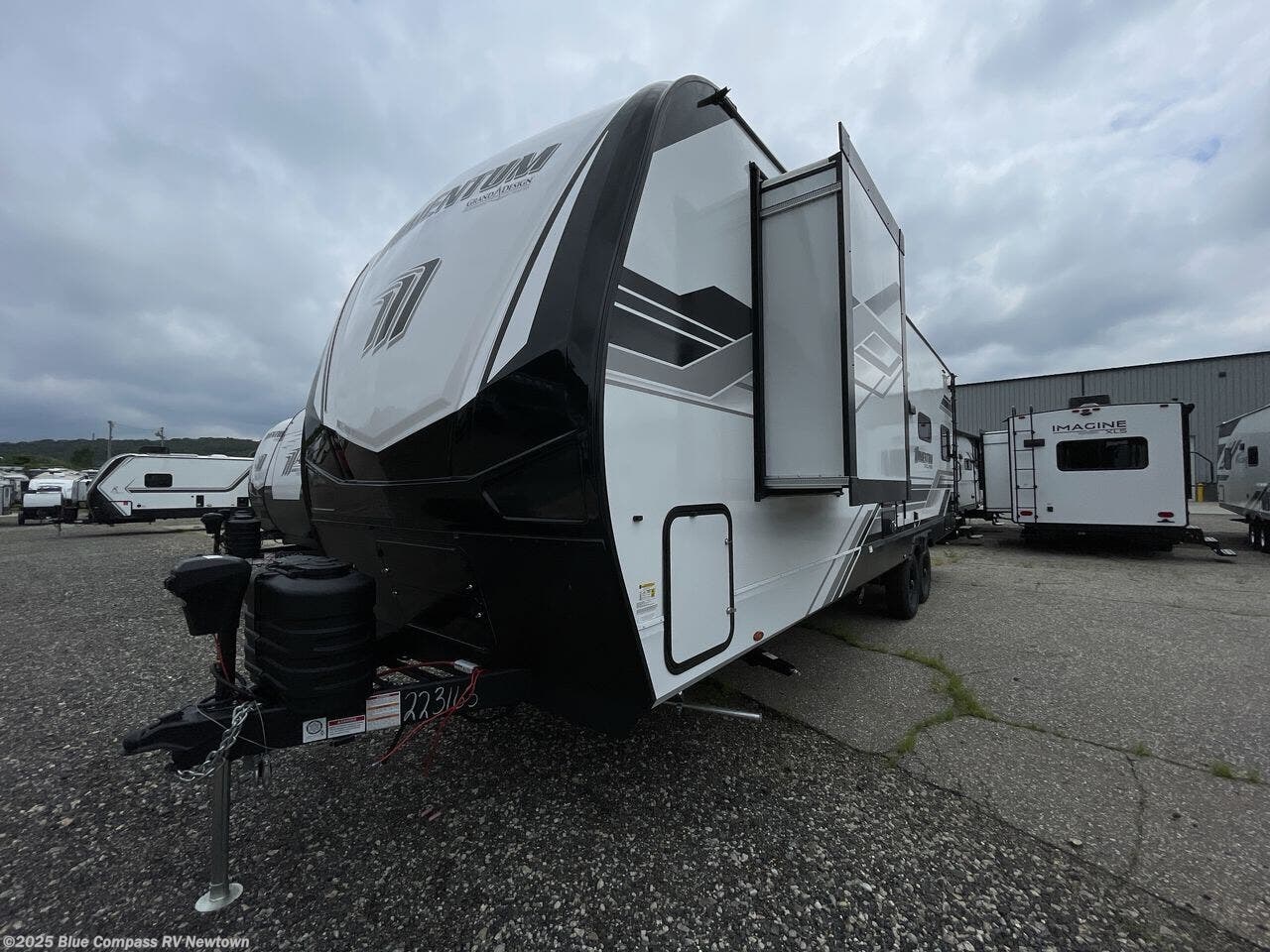 New 2026 Grand Design Momentum G-Class 27G available in Newtown, Connecticut