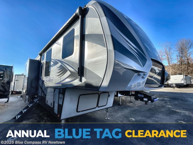Email now about this 2017 Keystone Fuzion 414! Used 2017 Keystone Fuzion 414 available in Newtown, Connecticut