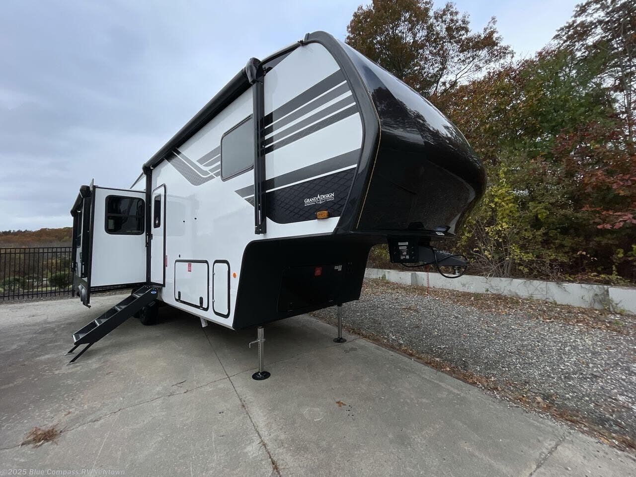 Contact us now about this 2026 Grand Design Reflection 303RLS! 2026 Reflection 303RLS by Grand Design from Blue Compass RV Newtown in Newtown, Connecticut