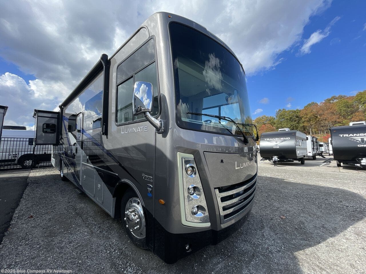 Contact us now about this 2025 Thor Motor Coach Luminate DD35! 2025 Luminate DD35 by Thor Motor Coach from Blue Compass RV Newtown in Newtown, Connecticut