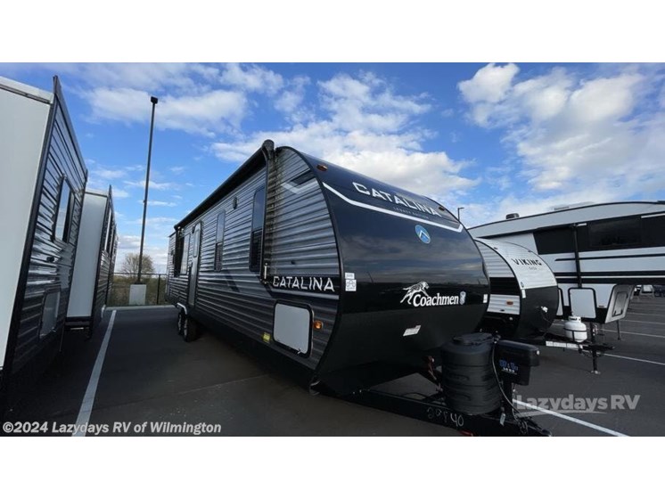 New 2024 Coachmen Catalina Legacy Edition 303RKDS available in Wilmington, Ohio