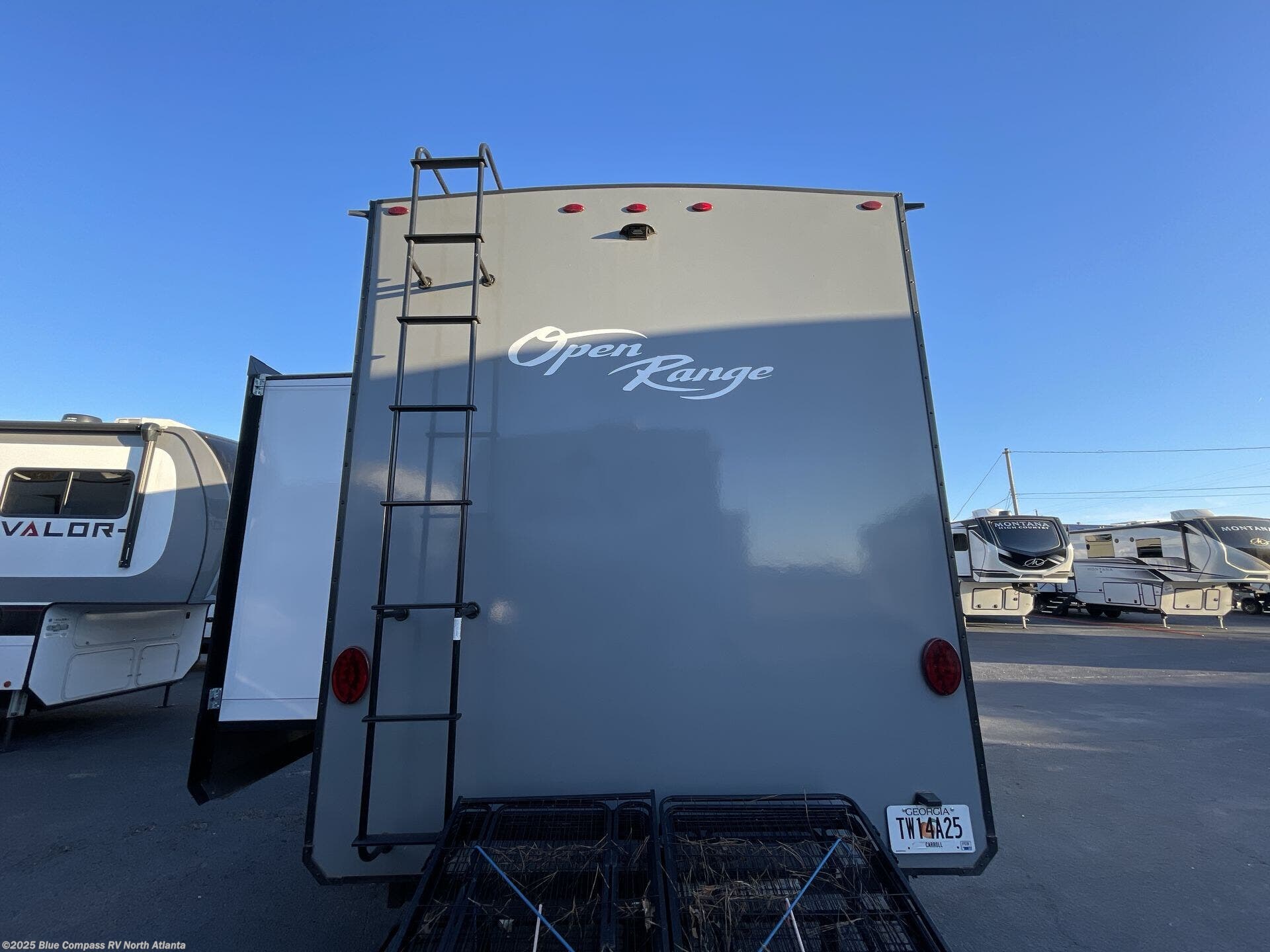 Call now about this 2023 Highland Ridge Open Range 374bhs! 2023 Highland Ridge Open Range 374bhs - Used Fifth Wheel For Sale by Blue Compass RV North Atlanta in Buford, Georgia