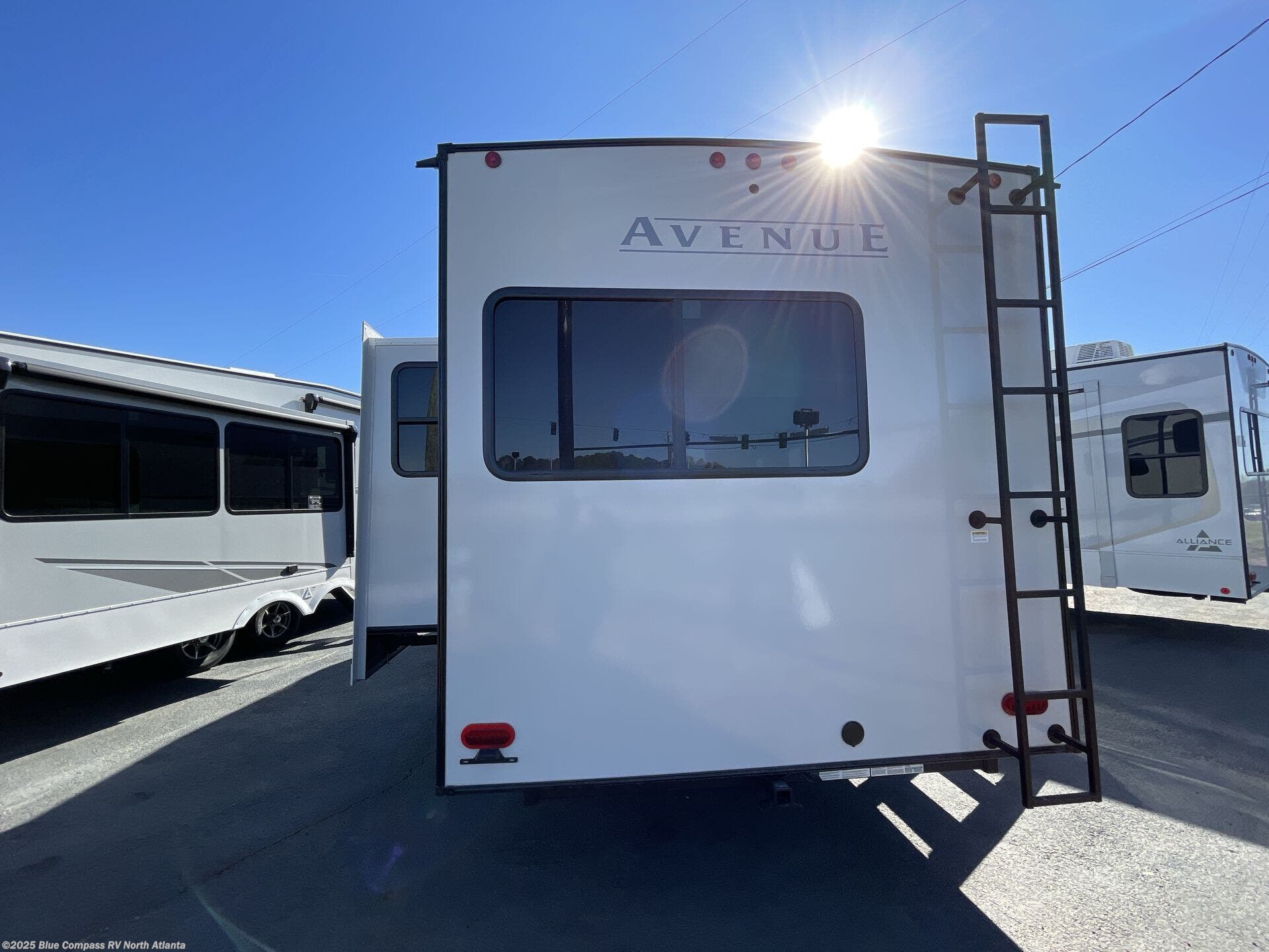 Contact us now about this 2025 Alliance RV Avenue All-Access 26RD! 2025 Avenue All-Access 26RD by Alliance RV from Blue Compass RV North Atlanta in Buford, Georgia