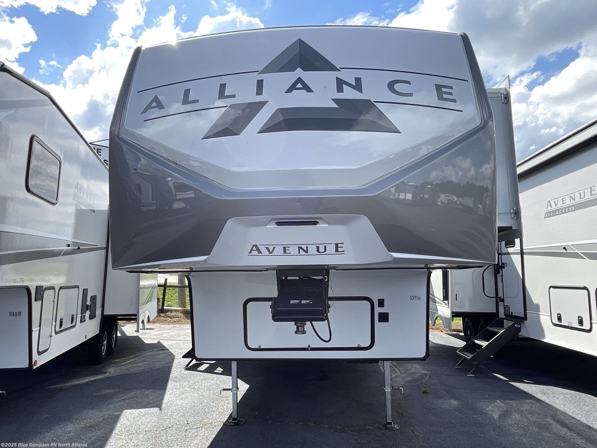 Contact us now about this 2025 Alliance RV Avenue 38DBL! 2025 Avenue 38DBL by Alliance RV from Blue Compass RV North Atlanta in Buford, Georgia