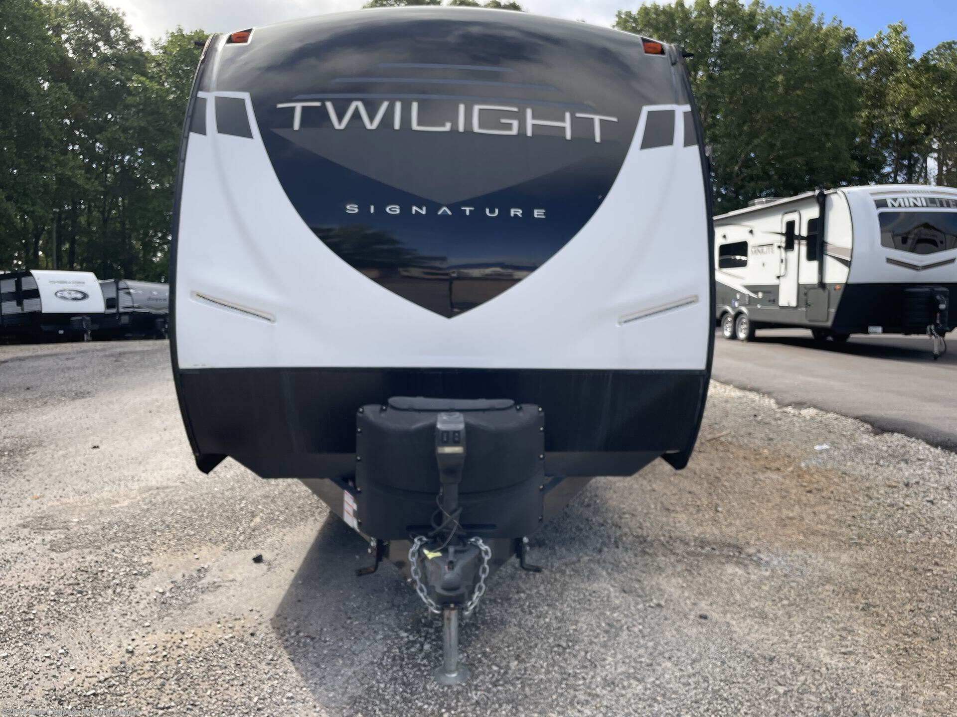 Call now about this 2022 Cruiser RV Twilight Signature TWS 2580! 2022 Cruiser RV Twilight Signature TWS 2580 - Used Travel Trailer For Sale by Blue Compass RV North Atlanta in Buford, Georgia