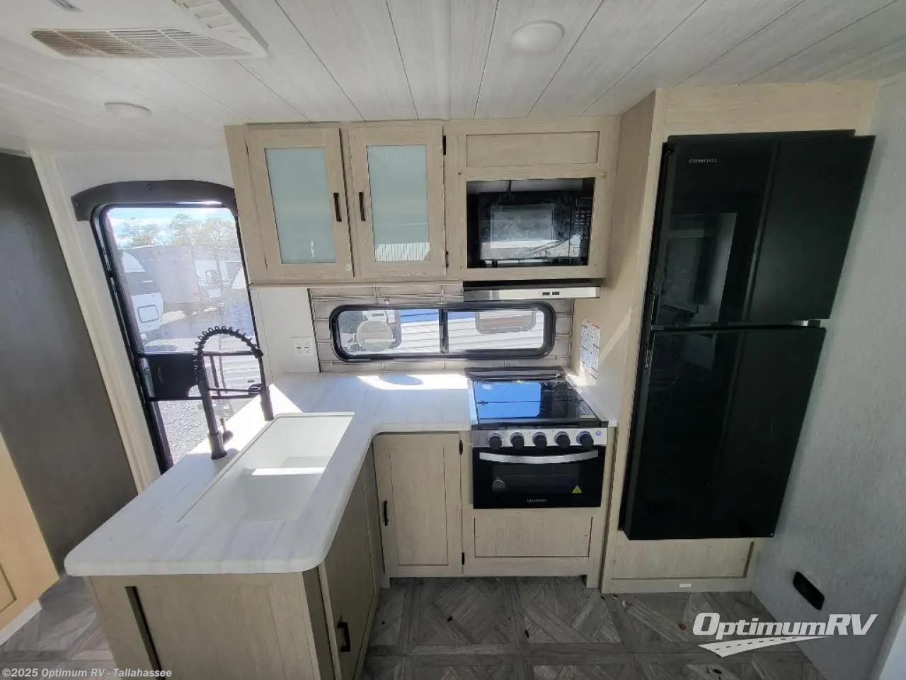 Contact us now about this 2023 Forest River Wildwood 31KQBTS! 2023 Wildwood 31KQBTS by Forest River from Optimum RV - Tallahassee in Tallahassee, Florida