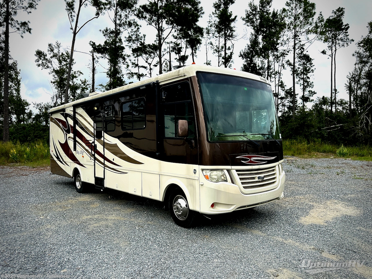 Email now about this 2013 Newmar Bay Star 3305! Used 2013 Newmar Bay Star 3305 available in Tallahassee, Florida