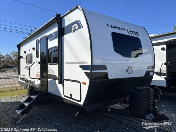Email now about this 2025 Forest River Surveyor Legend 204MKLE! New 2025 Forest River Surveyor Legend 204MKLE available in Tallahassee, Florida