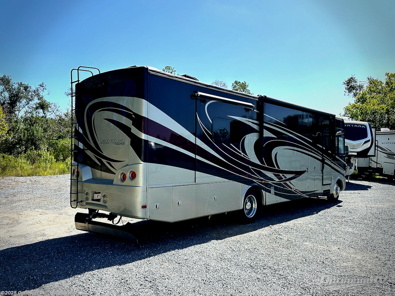 Call now about this 2016 Forest River Georgetown XL 369DS! 2016 Forest River Georgetown XL 369DS - Used Class A For Sale by Optimum RV - Tallahassee in Tallahassee, Florida features Slideout