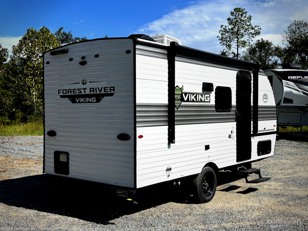 Call now about this 2025 Forest River Viking 3K Series 17SBH! 2025 Forest River Viking 3K Series 17SBH - New Travel Trailer For Sale by Optimum RV - Tallahassee in Tallahassee, Florida