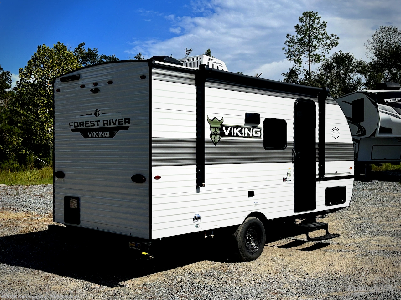 Call now about this 2025 Forest River Viking 3K Series 17SBH! 2025 Forest River Viking 3K Series 17SBH - New Travel Trailer For Sale by Optimum RV - Tallahassee in Tallahassee, Florida