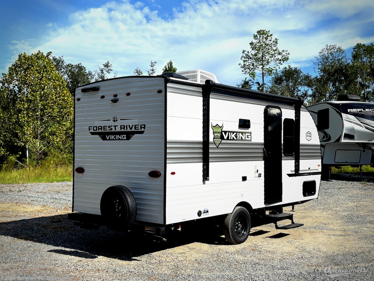 Call now about this 2025 Forest River Viking 3K Series 17SFQ! 2025 Forest River Viking 3K Series 17SFQ - New Travel Trailer For Sale by Optimum RV - Tallahassee in Tallahassee, Florida