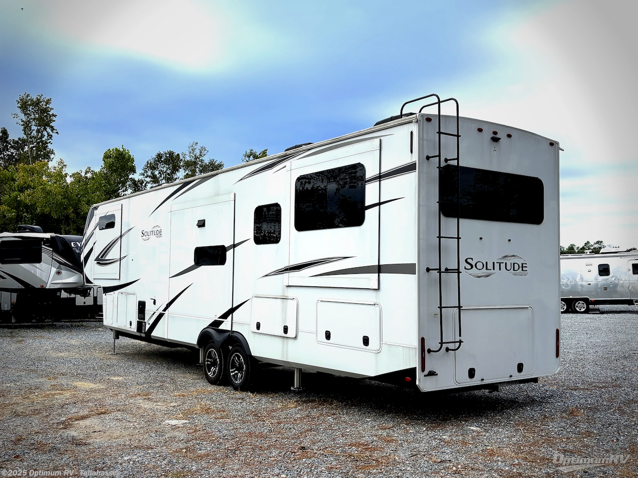 Call now about this 2024 Grand Design Solitude 376RD! 2024 Grand Design Solitude 376RD - Used Fifth Wheel For Sale by Optimum RV - Tallahassee in Tallahassee, Florida features Awning, Slideout