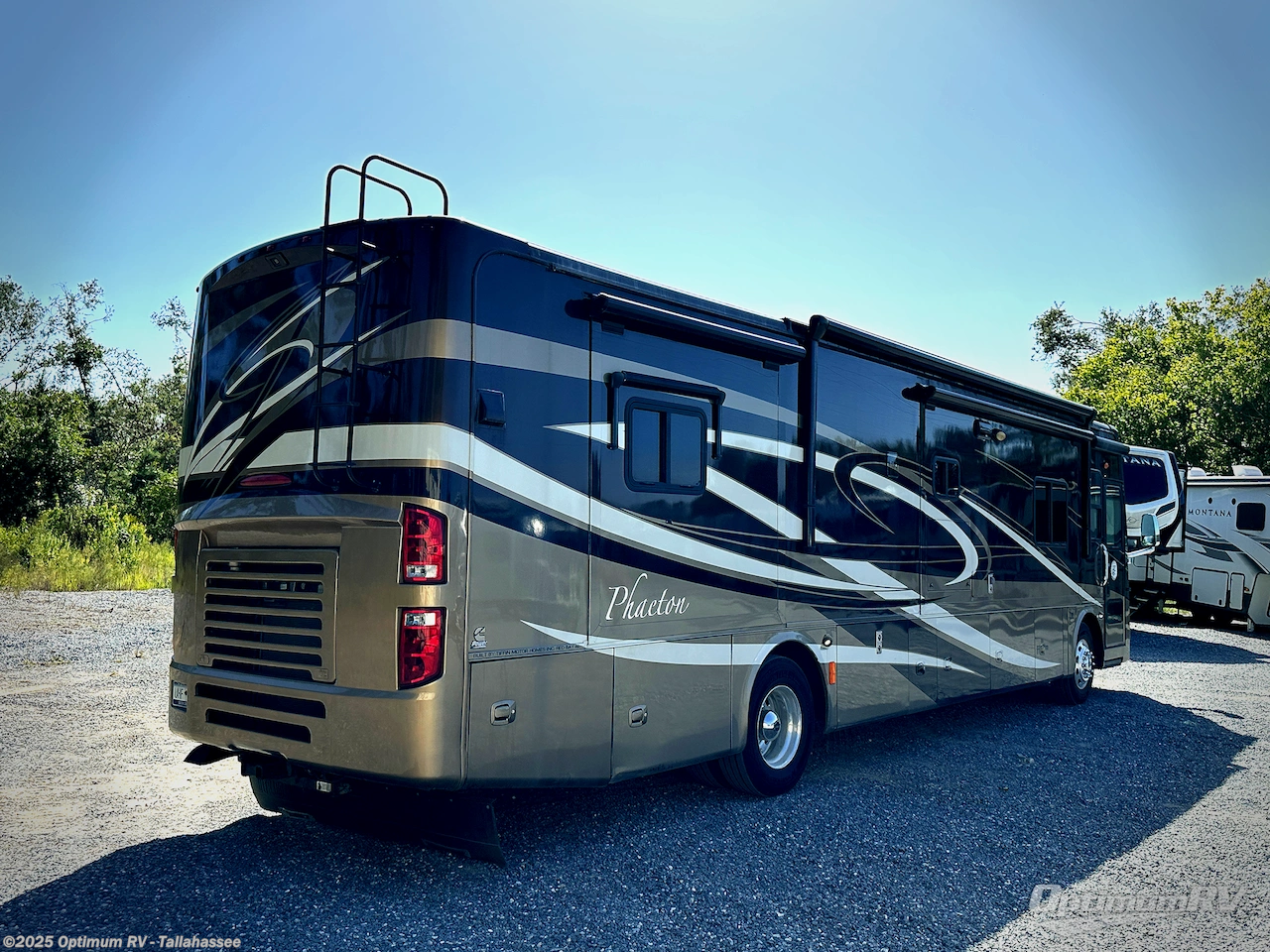 Call now about this 2010 Tiffin Phaeton 40QTH! 2010 Tiffin Phaeton 40QTH - Used Class A For Sale by Optimum RV - Tallahassee in Tallahassee, Florida features Slideout