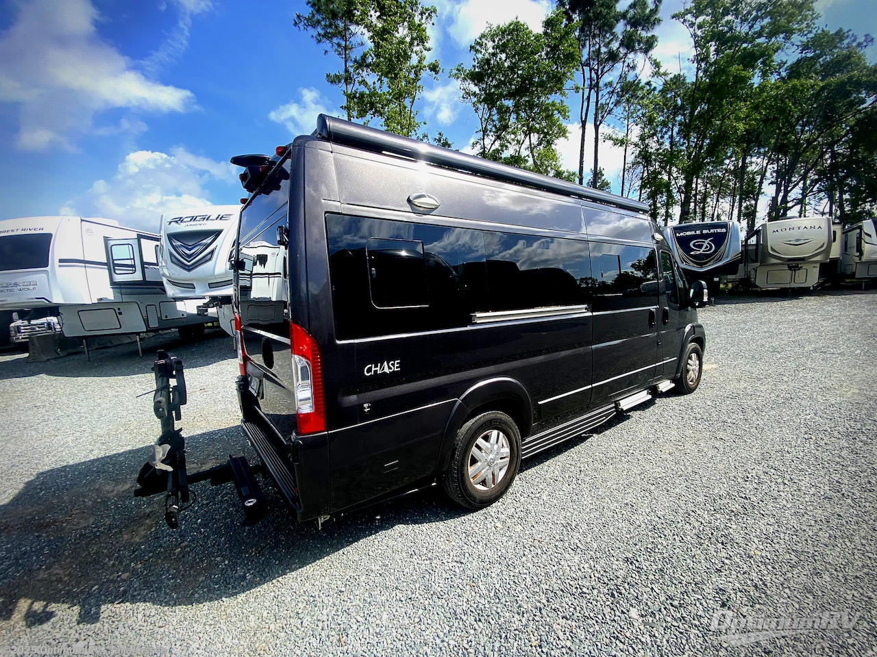 Call now about this 2022 Roadtrek Roadtrek CHASE! 2022 Roadtrek Roadtrek CHASE - Used Class B For Sale by Optimum RV - Tallahassee in Tallahassee, Florida features Awning