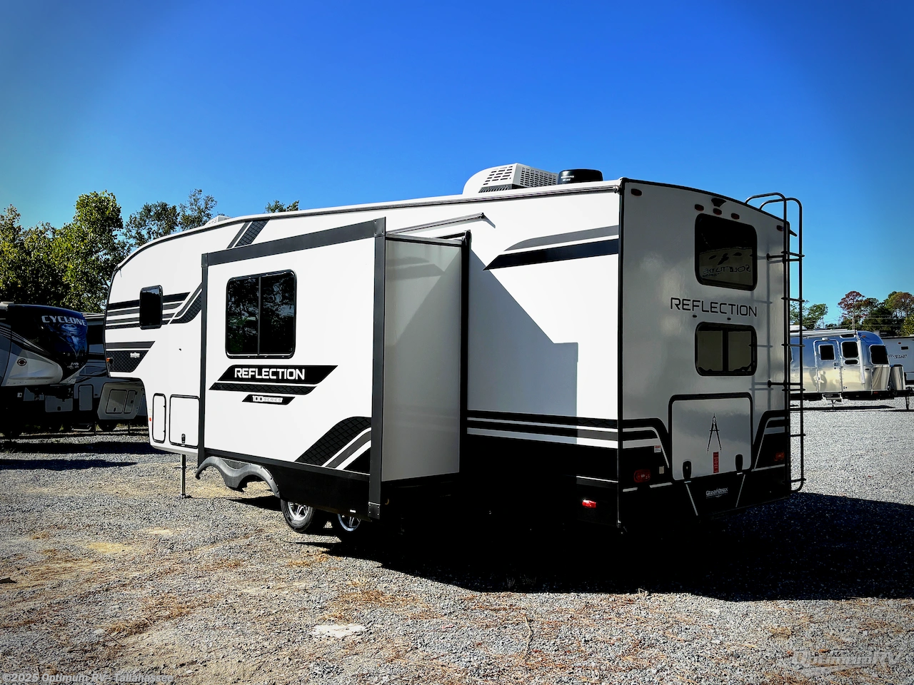 Contact us now about this 2026 Grand Design Reflection 100 Series 27BH! 2026 Reflection 100 Series 27BH by Grand Design from Optimum RV - Tallahassee in Tallahassee, Florida