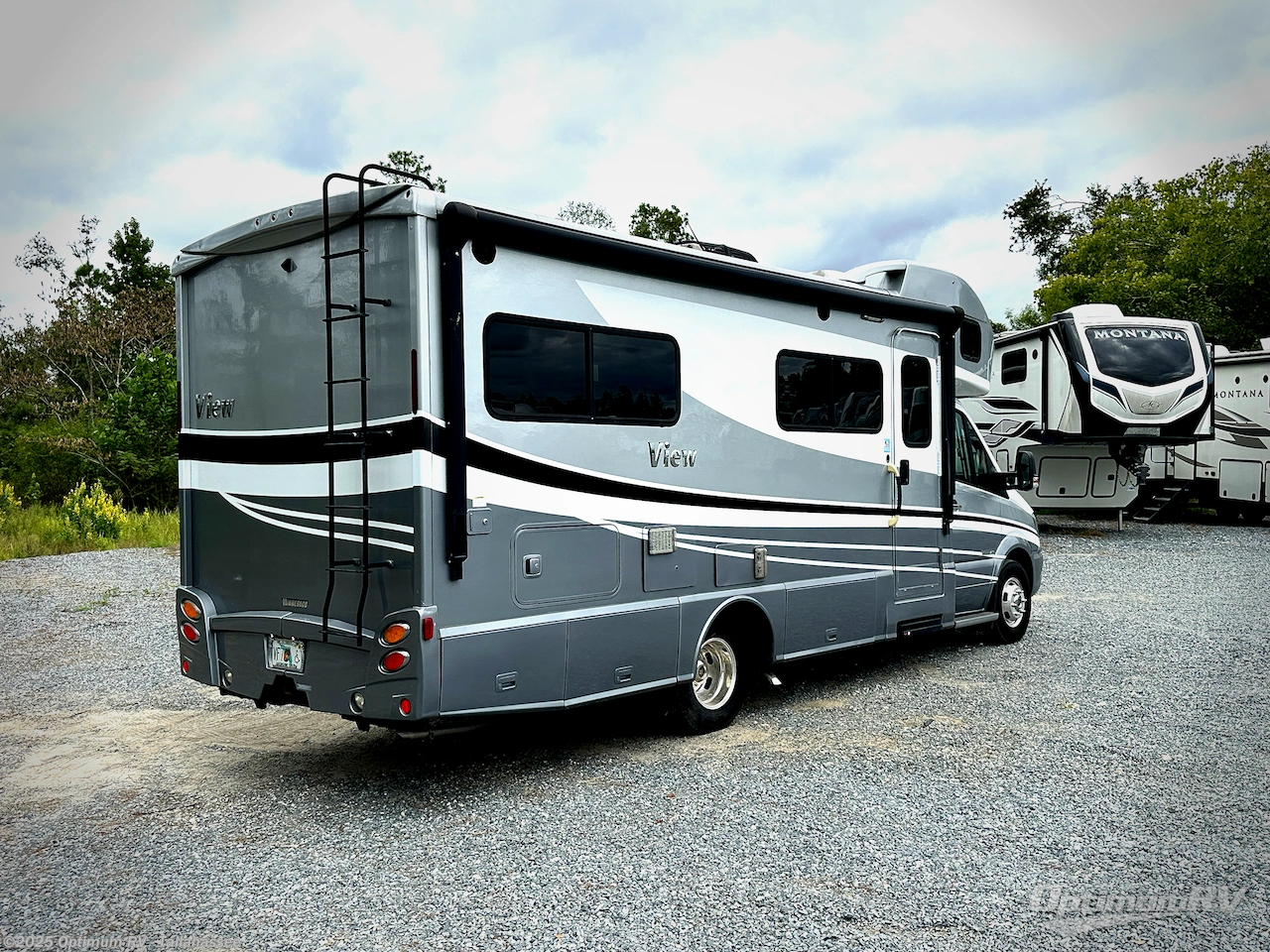 Call now about this 2018 Winnebago View 24J! 2018 Winnebago View 24J - Used Class C For Sale by Optimum RV - Tallahassee in Tallahassee, Florida features Slideout, Awning