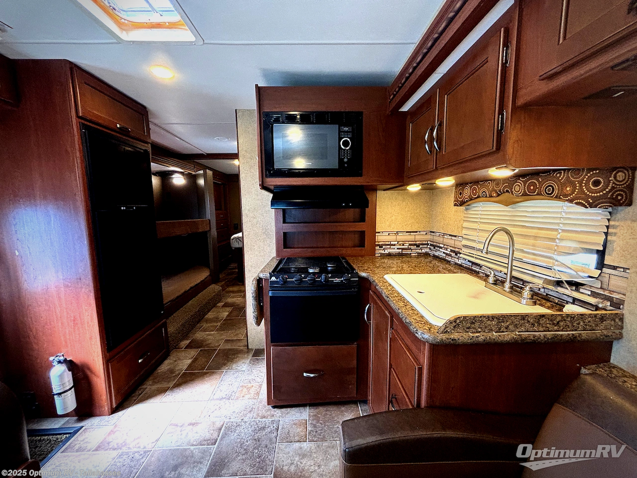 Used 2016 Thor Four Winds 30C available in Tallahassee, Florida