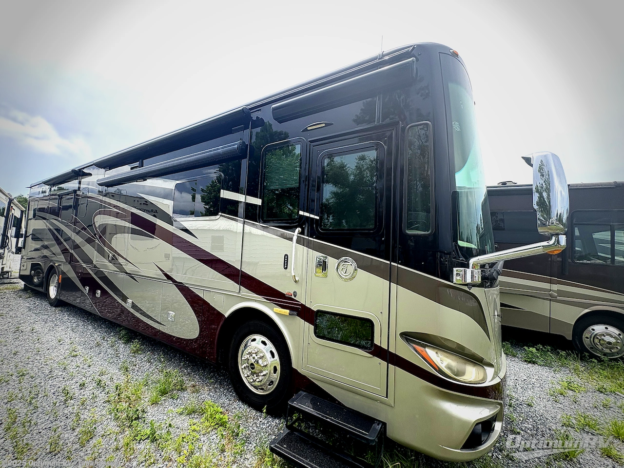 Email now about this 2017 Tiffin Phaeton 40 QBH! Used 2017 Tiffin Phaeton 40 QBH available in Tallahassee, Florida