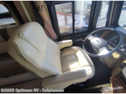 Call now about this 2015 Itasca Suncruiser 35P! 2015 Itasca Suncruiser 35P - Used Class A For Sale by Optimum RV - Tallahassee in Tallahassee, Florida features Slideout
