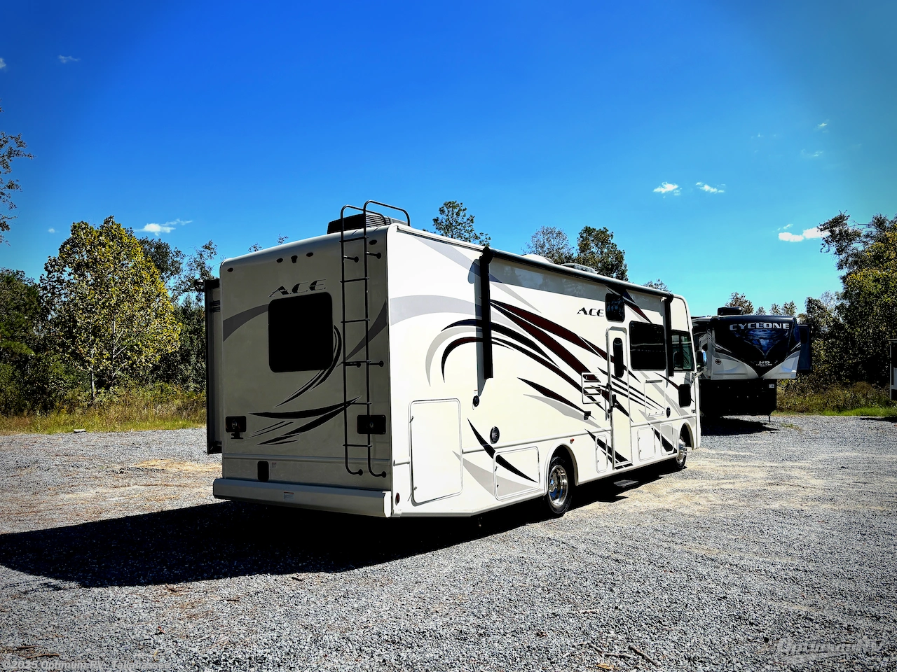 Call now about this 2018 Thor ACE 30.2! 2018 Thor ACE 30.2 - Used Class A For Sale by Optimum RV - Tallahassee in Tallahassee, Florida features Slideout, Awning
