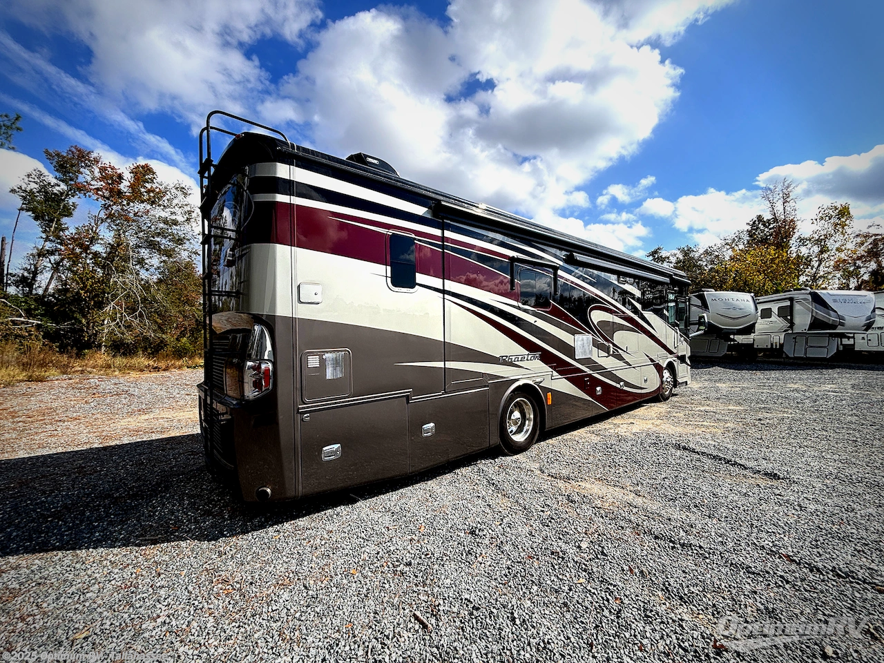 Call now about this 2018 Tiffin Phaeton 37 BH! 2018 Tiffin Phaeton 37 BH - Used Class A For Sale by Optimum RV - Tallahassee in Tallahassee, Florida features Slideout