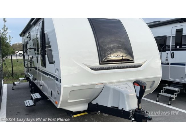 New 24 Lance 2375 available in Fort Pierce, Florida