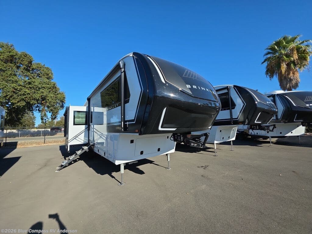 Call now about this 2026 Brinkley RV Model Z 3515! 2026 Brinkley RV Model Z 3515 - New Fifth Wheel For Sale by Blue Compass RV Anderson in Anderson, California features Slideout