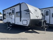 New 2025 Jayco Jay Flight SLX 210QBW available in Manteca, California