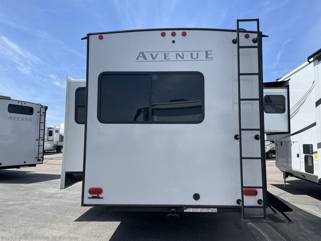 Contact us now about this 2025 Alliance RV Avenue All-Access 26RD! 2025 Avenue All-Access 26RD by Alliance RV from Blue Compass RV Manteca in Manteca, California