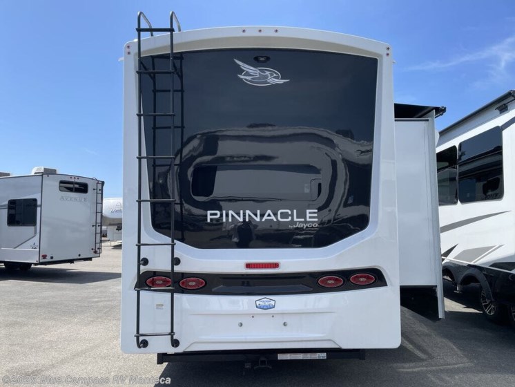 Email now about this 2025 Jayco Pinnacle 38FBRK! New 2025 Jayco Pinnacle 38FBRK available in Manteca, California