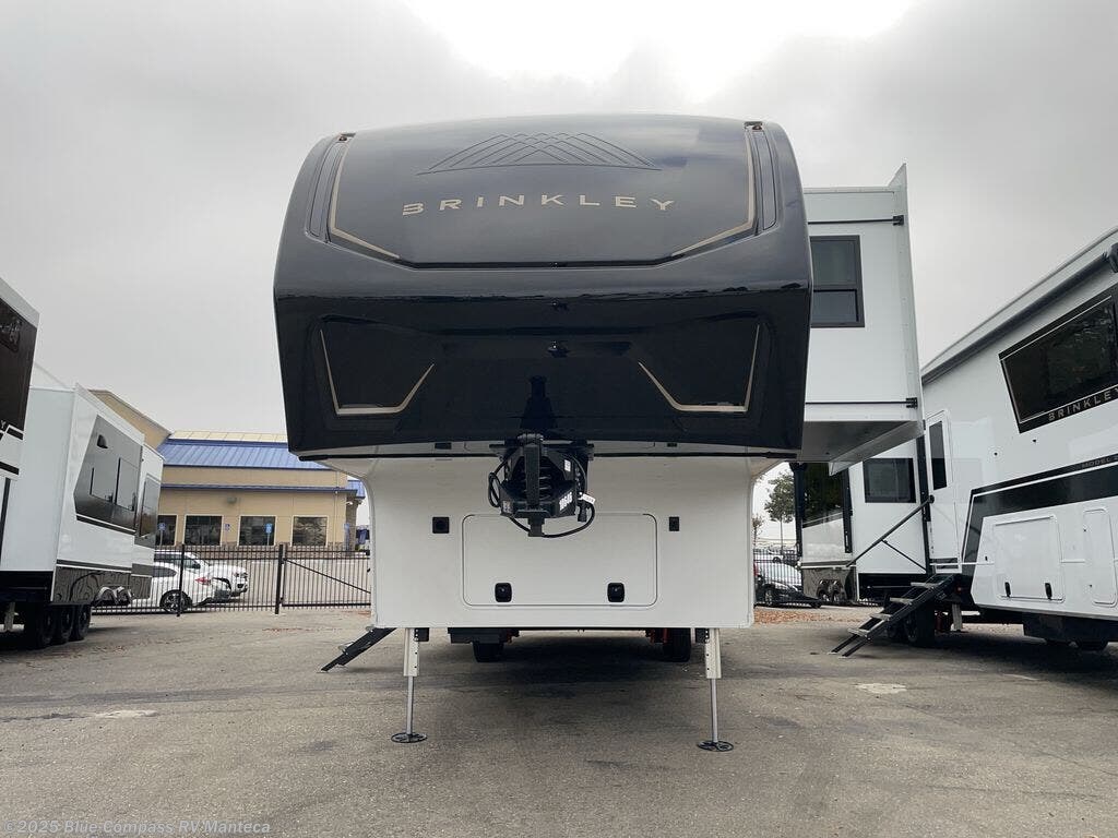 Contact us now about this 2026 Brinkley RV Model Z 3100! 2026 Model Z 3100 by Brinkley RV from Blue Compass RV Manteca in Manteca, California