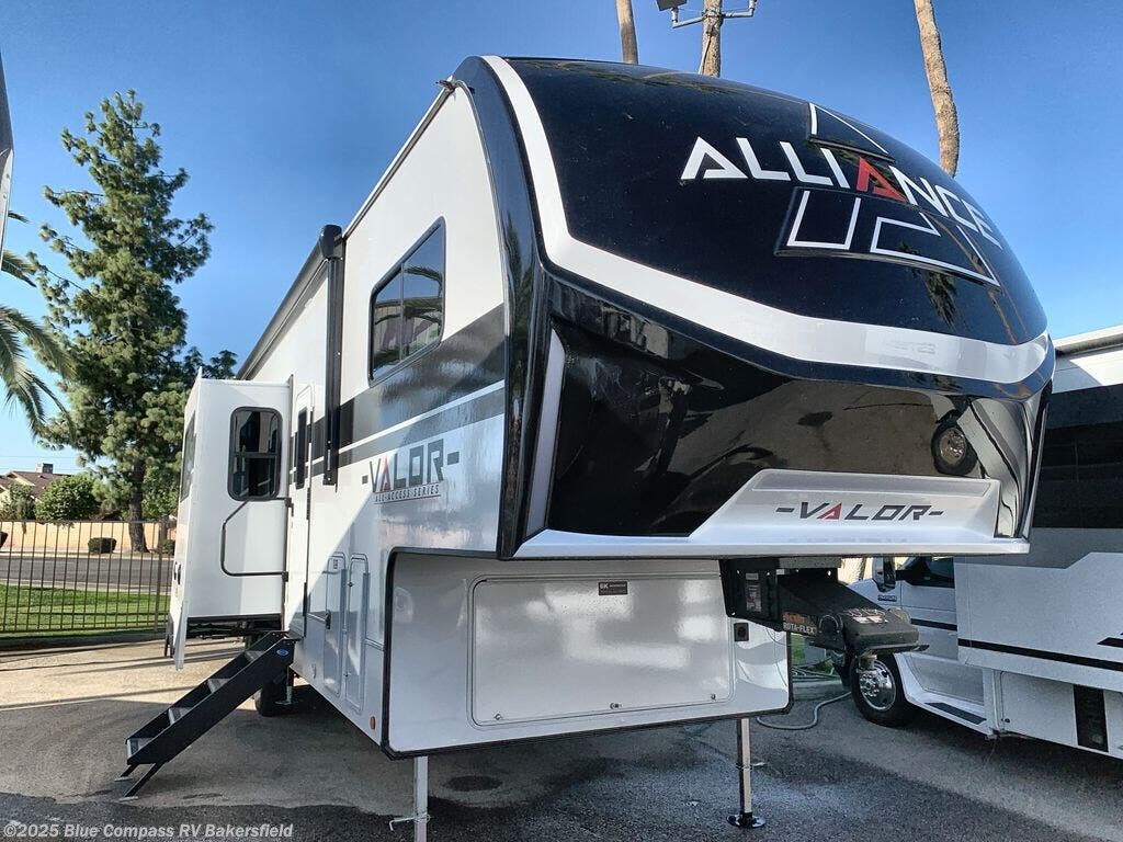 Contact us now about this 2026 Alliance RV Valor All-Access 32A10! 2026 Valor All-Access 32A10 by Alliance RV from Blue Compass RV Bakersfield in Bakersfield, California