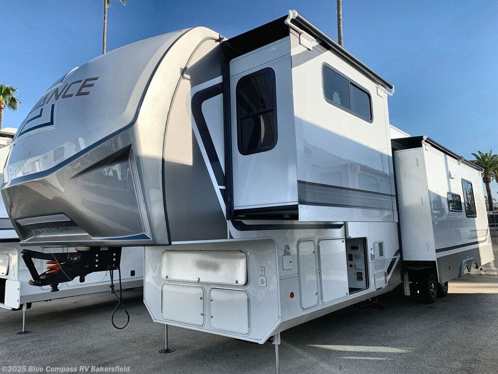 New 2026 Alliance RV Paradigm 388SP available in Bakersfield, California