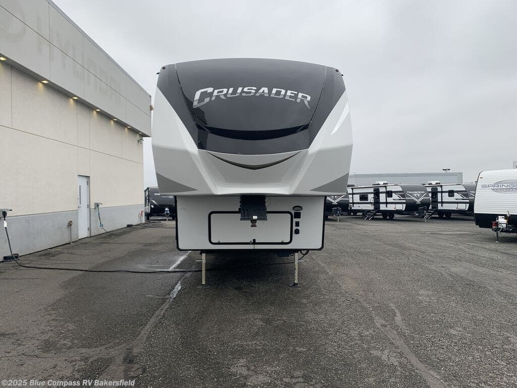 Contact us now about this 2022 Prime Time Crusader Lite 33BH! 2022 Crusader Lite 33BH by Prime Time from Blue Compass RV Bakersfield in Bakersfield, California