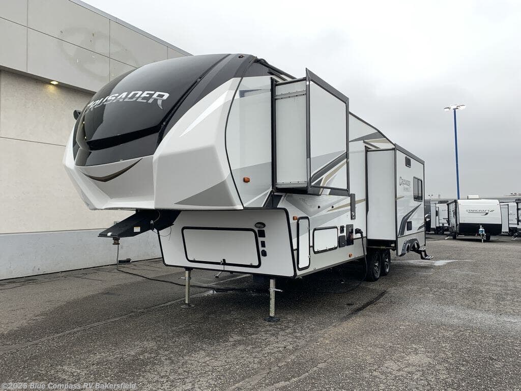 Used 2022 Prime Time Crusader Lite 33BH available in Bakersfield, California