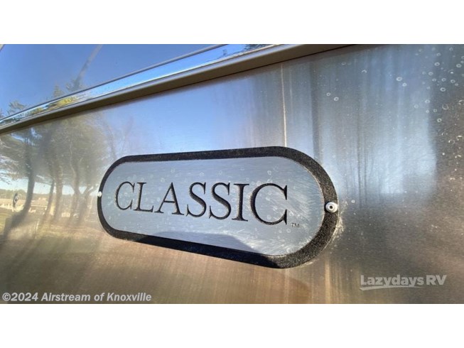 2024 Classic 33FB TWIN by Airstream from Airstream of Knoxville in Knoxville, Tennessee