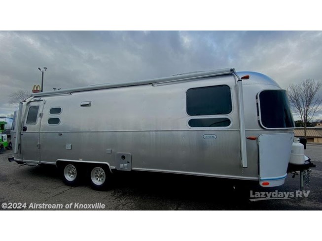 New 2024 Airstream Globetrotter 27FB available in Knoxville, Tennessee