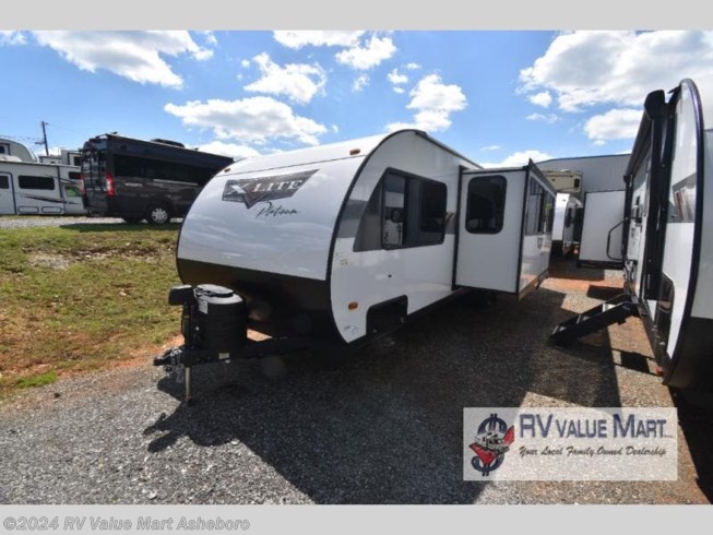 2024 Wildwood X-Lite 273QBXL by Forest River from RV Value Mart Asheboro in Franklinville, North Carolina