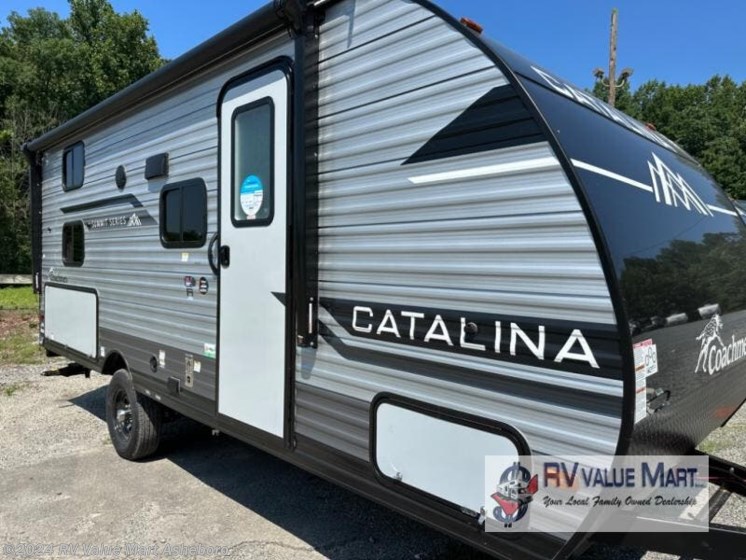 New 2024 Coachmen Catalina Summit Series 7 184BHS available in Franklinville, North Carolina