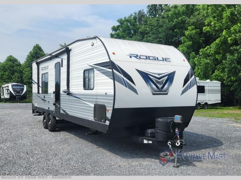 Email now about this 2022 Forest River Vengeance Rogue 26VKS! Used 2022 Forest River Vengeance Rogue 26VKS available in Franklinville, North Carolina