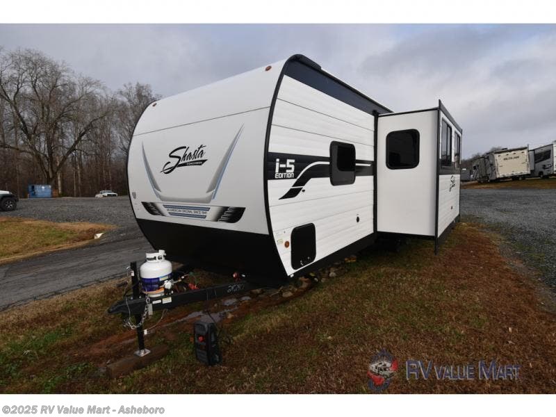 Contact us now about this 2026 Shasta I-5 Edition 527BHS! 2026 I-5 Edition 527BHS by Shasta from RV Value Mart - Asheboro in Franklinville, North Carolina