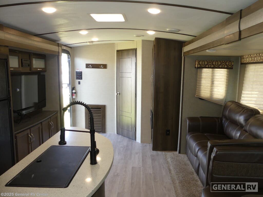 Contact us now about this 2019 Keystone Bullet 34BIPR-3S! 2019 Bullet 34BIPR-3S by Keystone from General RV Center in West Chester, Pennsylvania