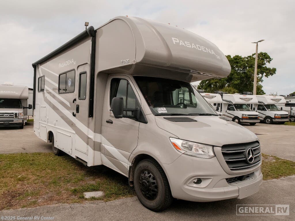 Email now about this 2025 Thor Motor Coach Pasadena GP24! New 2025 Thor Motor Coach Pasadena GP24 available in Fort Pierce, Florida