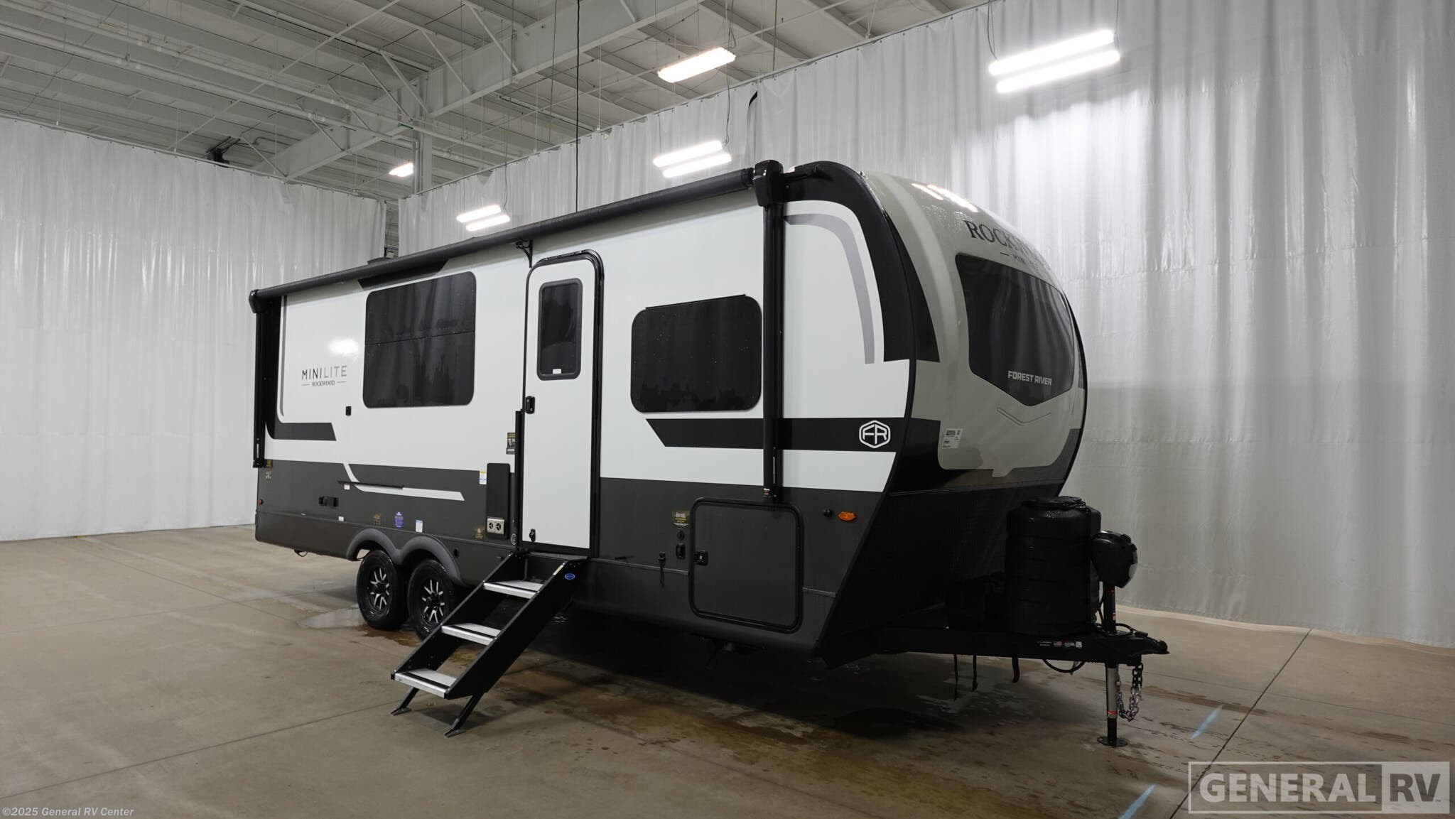 Email now about this 2026 Forest River Rockwood 2522FB! New 2026 Forest River Rockwood 2522FB available in Fort Pierce, Florida